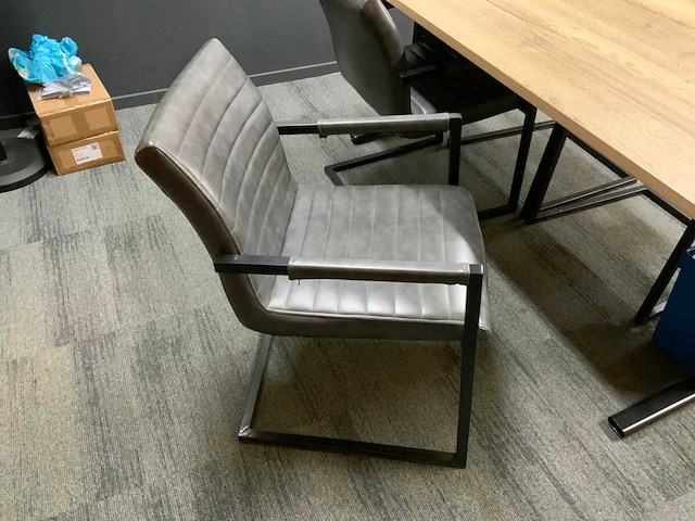 Inofec vergaderset met 4 vergaderstoelen - afbeelding 6 van  7