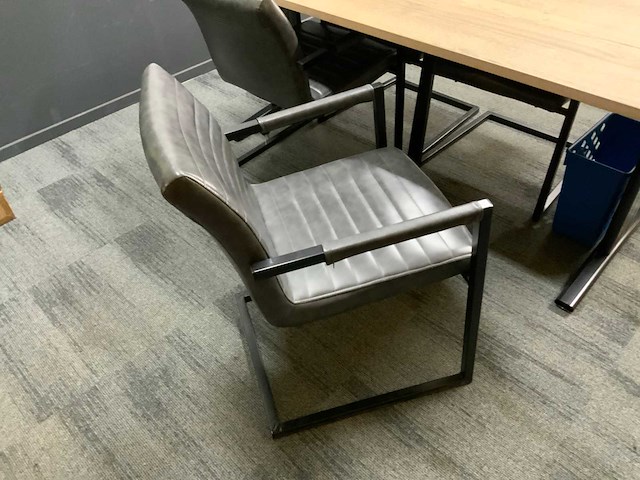 Inofec vergaderset met 4 vergaderstoelen - afbeelding 7 van  7