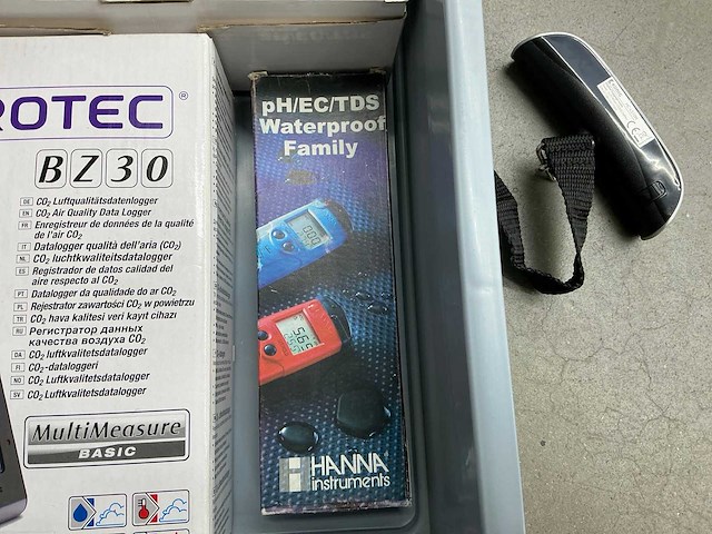 Inofec werkplaatskast met inhoud - afbeelding 8 van  17