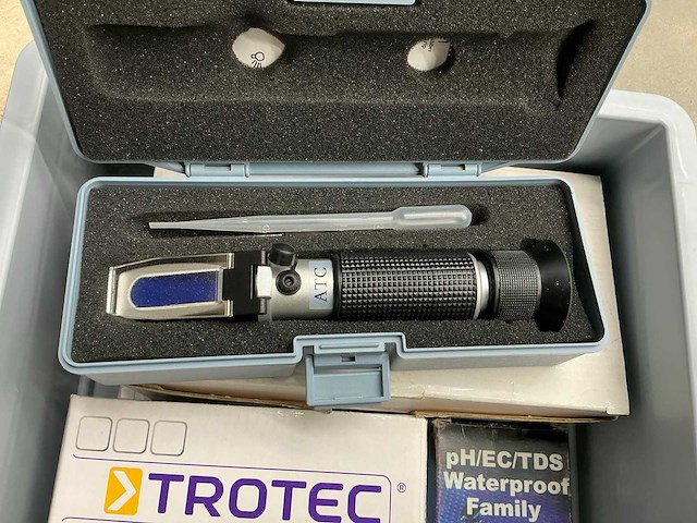 Inofec werkplaatskast met inhoud - afbeelding 9 van  17