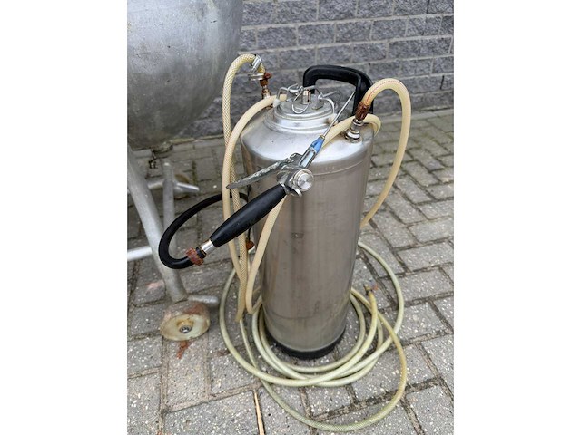Inox - + injector spuit - mengkuip - afbeelding 3 van  3