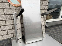 Inox - werk tafel + hang kast - rvs werktafel - afbeelding 3 van  4