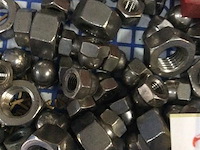 Inox bouten en moeren - afbeelding 2 van  3
