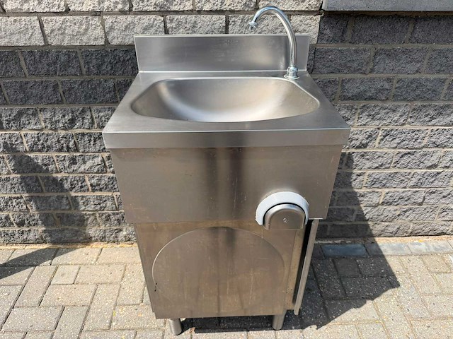 Inox met kniebediening - spoeltafel - afbeelding 1 van  3