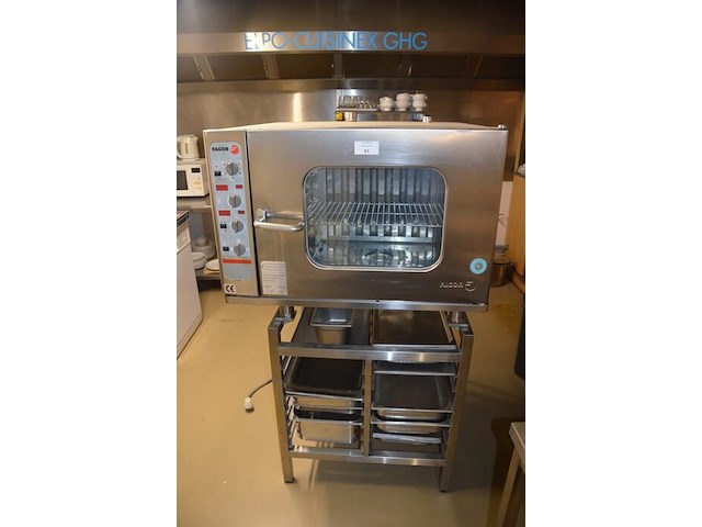 Inox stoomoven fagor hme-6/11 3000kw op 400v op inox tafel , 16 inox bakken - afbeelding 1 van  9