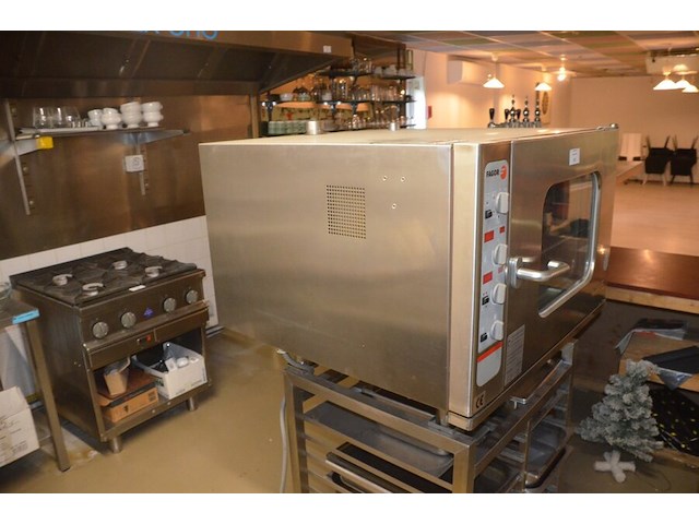 Inox stoomoven fagor hme-6/11 3000kw op 400v op inox tafel , 16 inox bakken - afbeelding 3 van  9