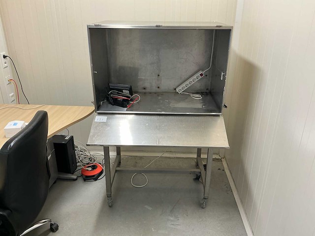 Inox werkstation - afbeelding 1 van  3