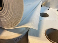 Inpak materiaal. papier met plastic laag 50x50cm (52x) - afbeelding 4 van  5