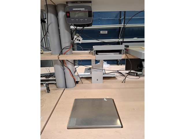 Inpakbalie met 2x weegschaal en 2x printer - afbeelding 10 van  11
