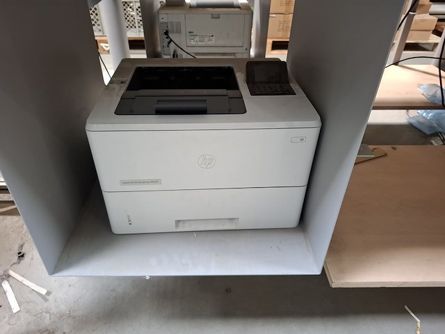 Inpakbalie met 2x weegschaal en 2x printer - afbeelding 3 van  11