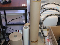 Inpakmaterialen w.o. sealfolie en 3 rollen inpakpapier. - afbeelding 2 van  3