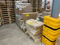 Inpakpaier, folie, tasjes, bamboestokken (3x) - afbeelding 1 van  16