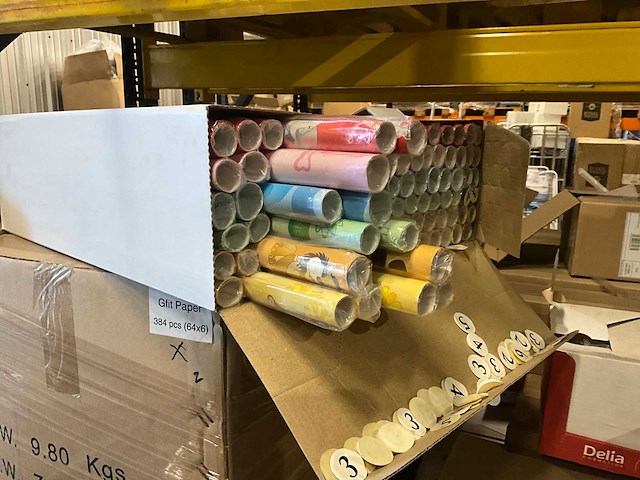 Inpakpapier (768x) - afbeelding 1 van  1