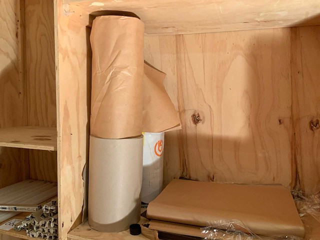 Inpakpapier houder + inpakpapier - afbeelding 3 van  4