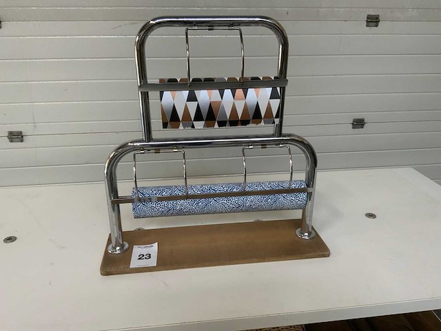 Inpakpapier rol houder - afbeelding 1 van  4