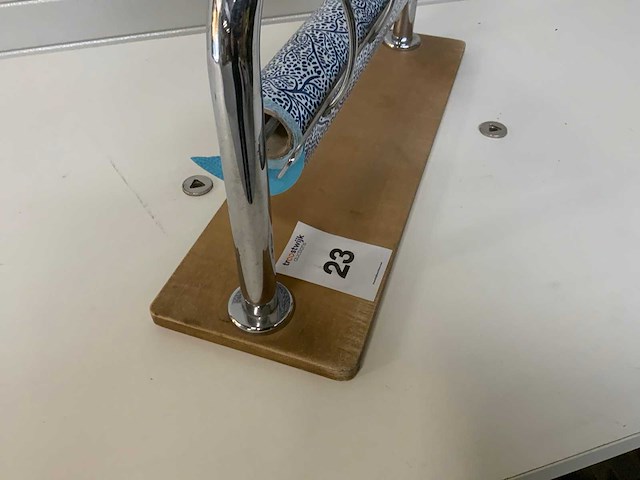 Inpakpapier rol houder - afbeelding 3 van  4