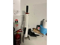 Inpaktafel met diverse gereedschappen en postvakjeskast - - afbeelding 8 van  8