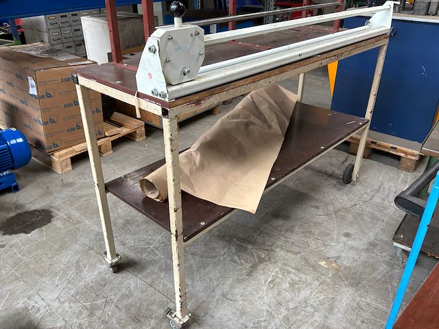 Inpaktafel met snij-inrichting - afbeelding 2 van  6