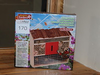 Insectenhotel. 30 x 10 x 28 cm. - afbeelding 1 van  2