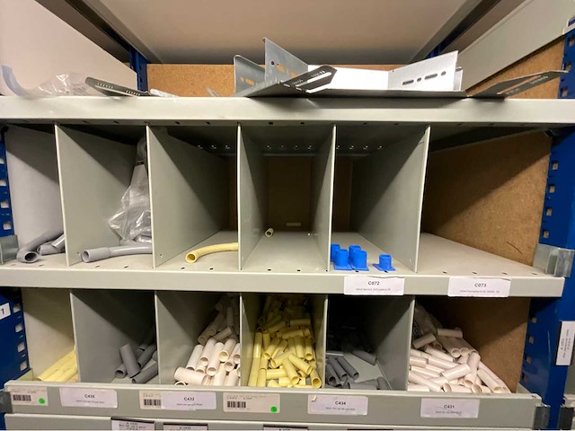 Installatie materiaal - afbeelding 14 van  62