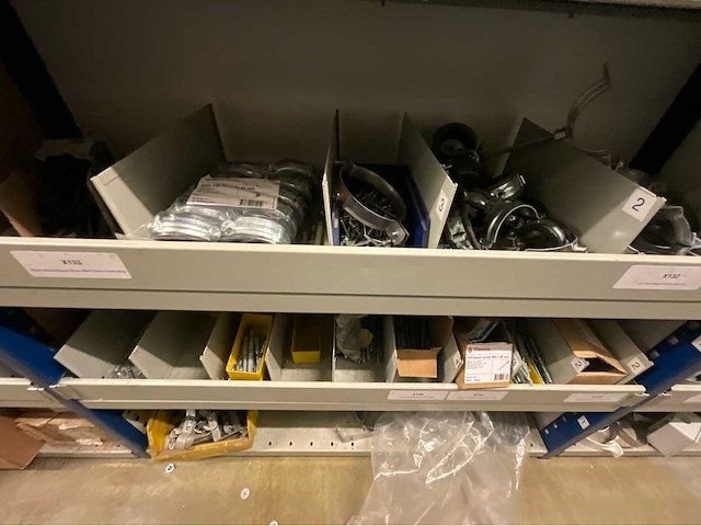 Installatie materiaal - afbeelding 36 van  62
