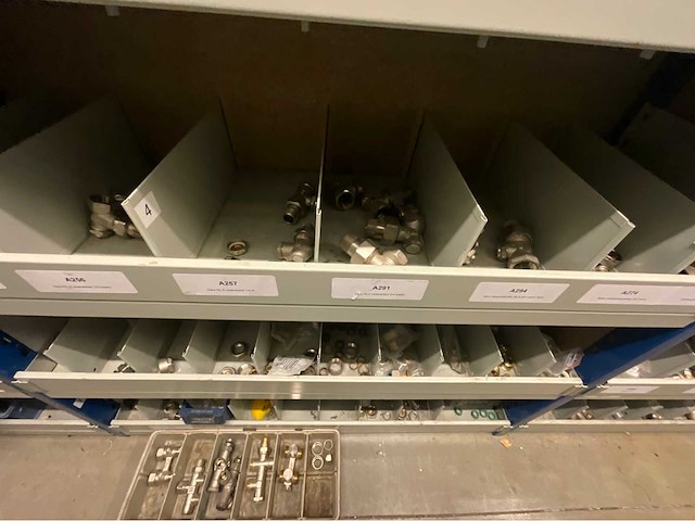 Installatie materiaal - afbeelding 4 van  53