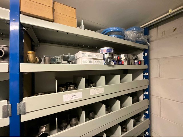 Installatie materiaal - afbeelding 16 van  53