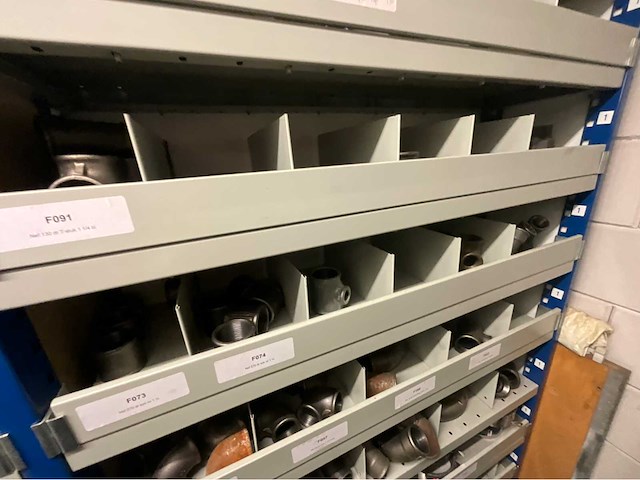 Installatie materiaal - afbeelding 17 van  53