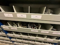 Installatie materiaal - afbeelding 28 van  53