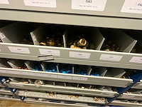 Installatie materiaal - afbeelding 30 van  71