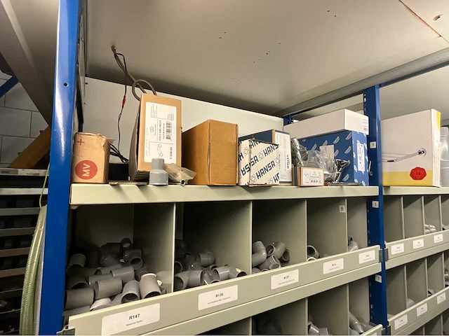 Installatie materiaal - afbeelding 65 van  71