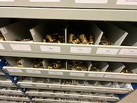Installatie materiaal - afbeelding 70 van  71