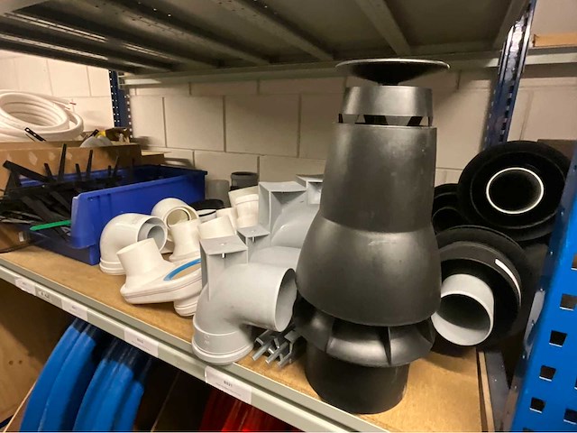 Installatie materiaal - afbeelding 33 van  48