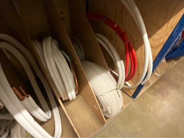 Installatie materiaal - afbeelding 41 van  48
