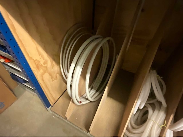 Installatie materiaal - afbeelding 43 van  48