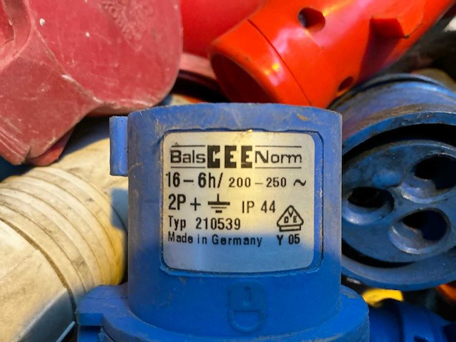 Installatie materiaal - afbeelding 5 van  7