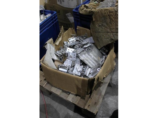 Installatie materiaal - afbeelding 1 van  3