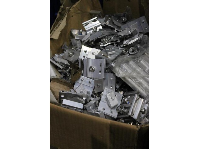 Installatie materiaal - afbeelding 2 van  3