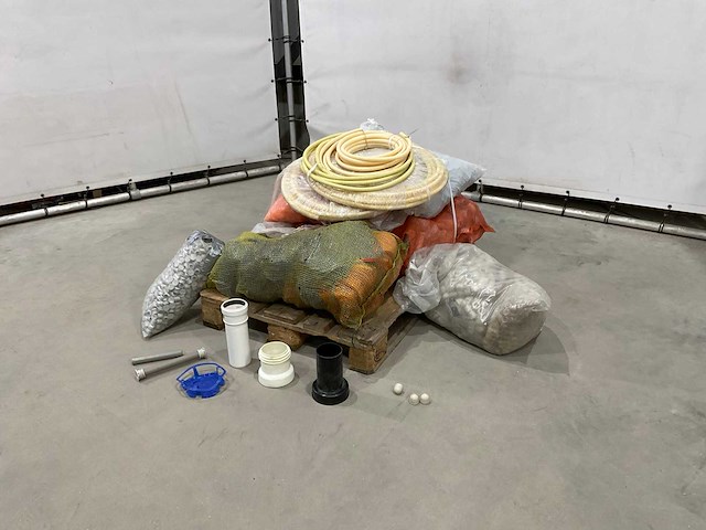 Installatie materialen - afbeelding 1 van  7