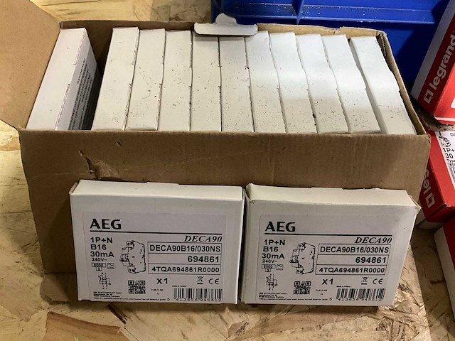 Installatieautomaten en schakelaars - afbeelding 2 van  5