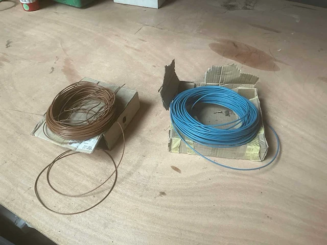 Installatiedraad - afbeelding 1 van  2