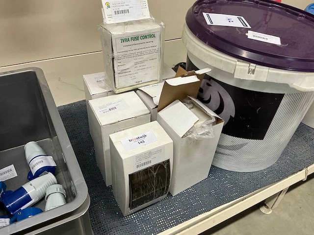 Installatiekast (6x) - afbeelding 1 van  4