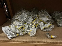 Installatiemateriaal divers (185x) - afbeelding 2 van  5