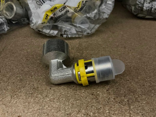 Installatiemateriaal divers (185x) - afbeelding 3 van  5