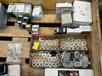 Installatiemateriaal en divers - afbeelding 4 van  6