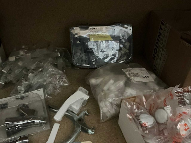 Installatiemateriaal en sanitair divers - afbeelding 5 van  6