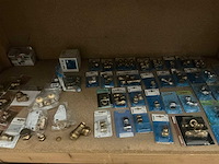 Installatiemateriaal en sanitair divers - afbeelding 10 van  12