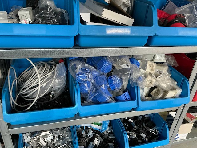 Installatiemateriaal - afbeelding 3 van  29