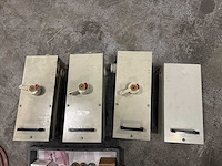 Installatiematerialen, schakelkasten en toebehoren - afbeelding 5 van  12