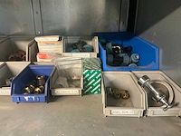 Installatiematerialen voor zwembaden in 2 secties stelling - afbeelding 2 van  13